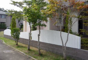 石積み風門塀とガーデンルーム：仙台市　S様邸