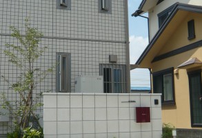 シンプルな白い門塀の家：仙台市泉区　O様邸